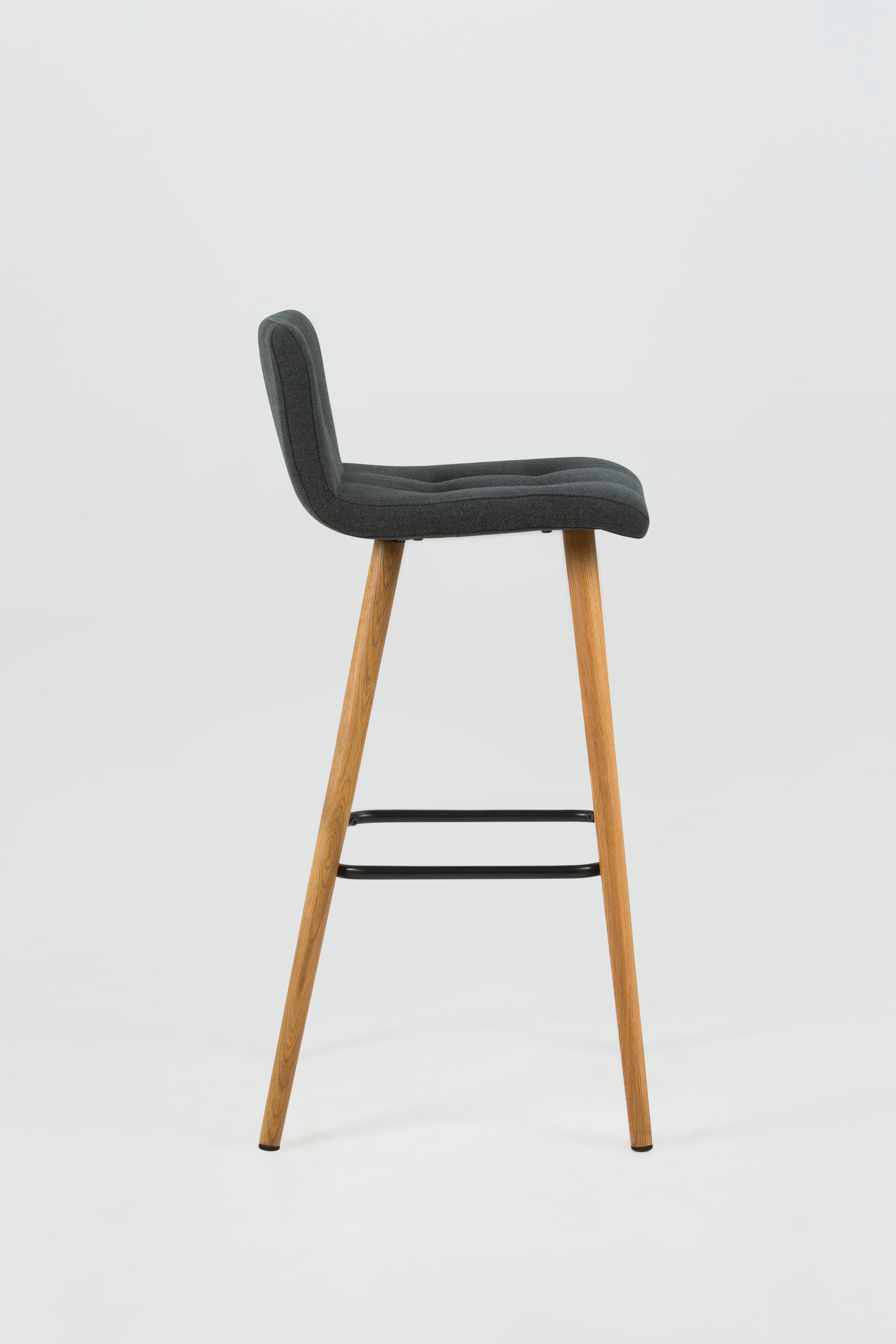 Set 2 scaune de bar tapitate cu stofa, cu picioare din lemn Frida Dark Grey, l44,5xA47xH96,5 cm (2)