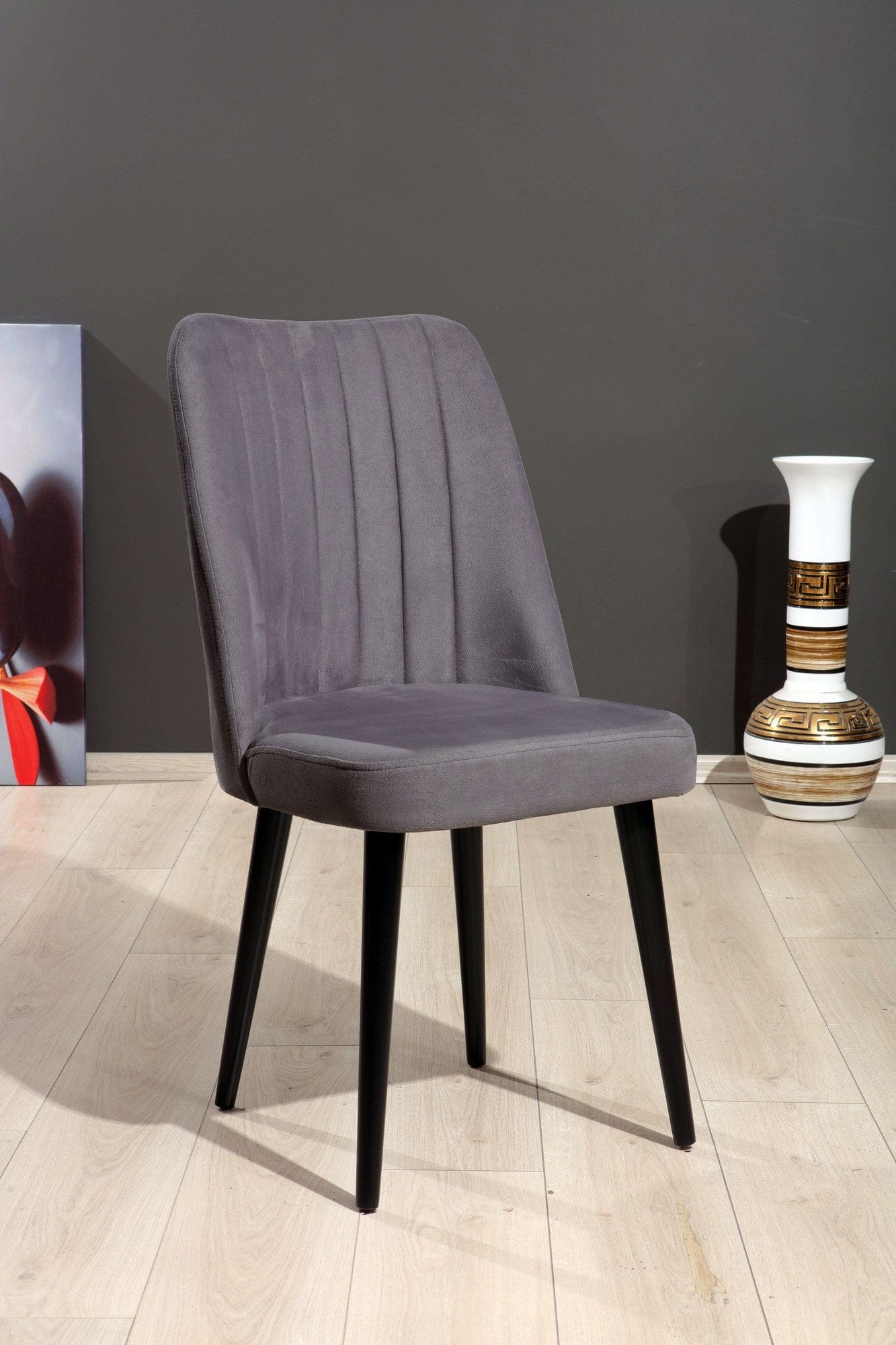 Set 4 scaune tapitate cu stofa si picioare metalice, Vega Gri / Negru, l46xA45xH92 cm