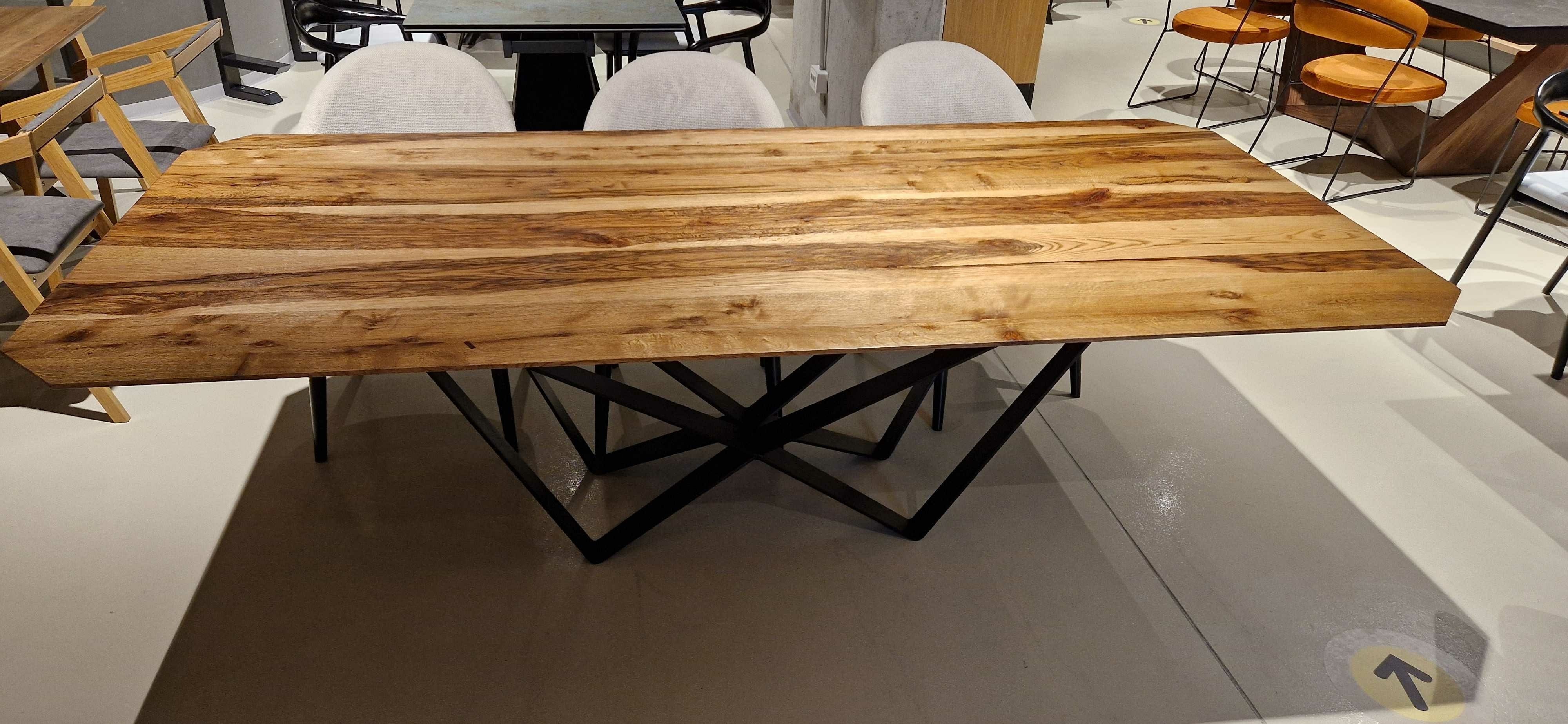 Masa din lemn de stejar salbatic, cu picioare metalice, Amelie New Rustic Swiss Edge Castle Brown (1)