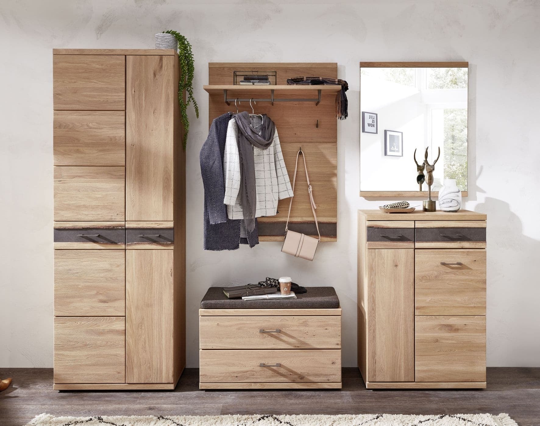 Cabinet hol din furnir si lemn, 2 usi si 1 sertar, Crispin Natur, l71xA39xH105 cm (4)