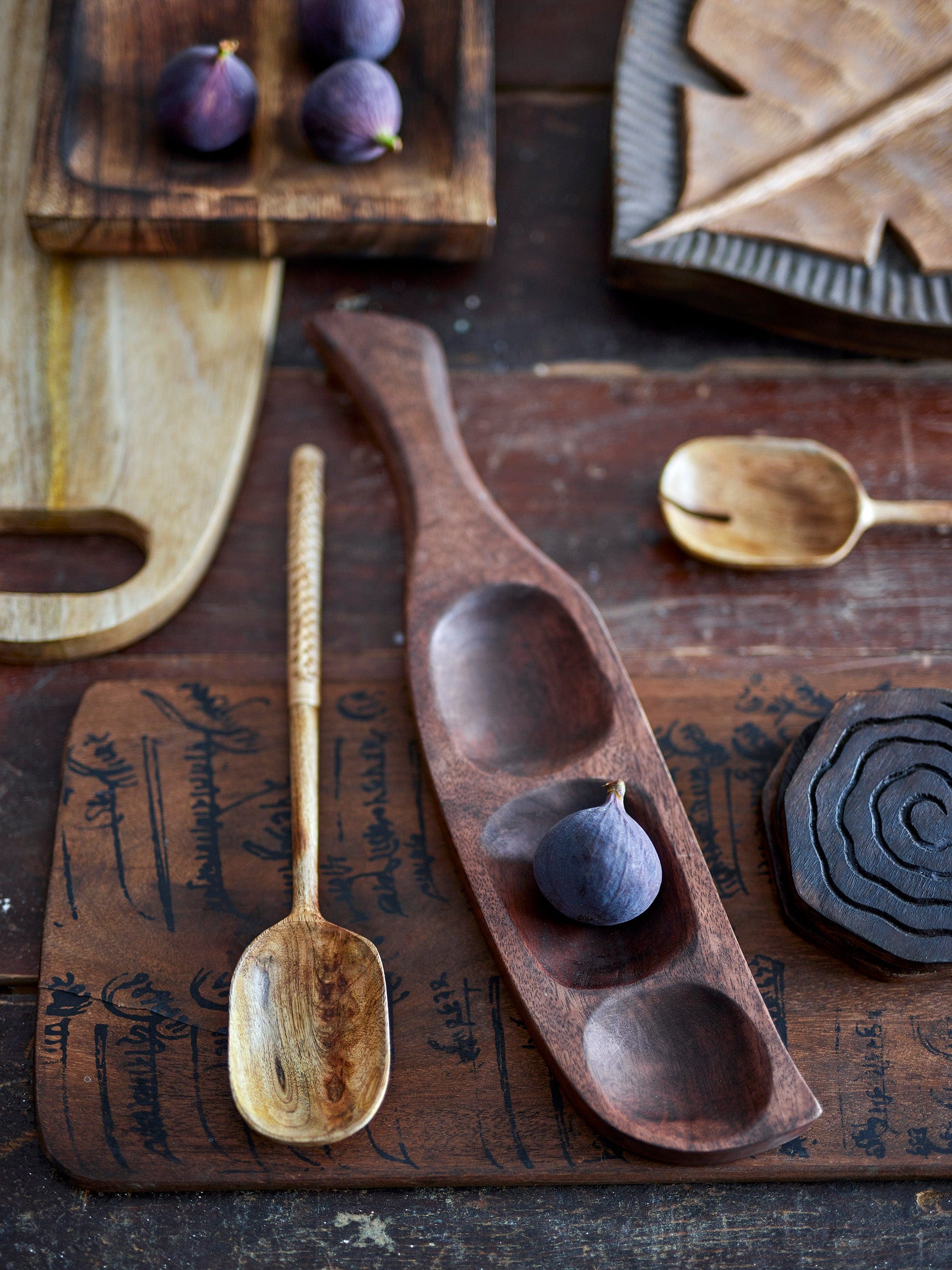 Bloomingville Bol din lemn, Thorun Maro, L40xl9xH2,5 cm