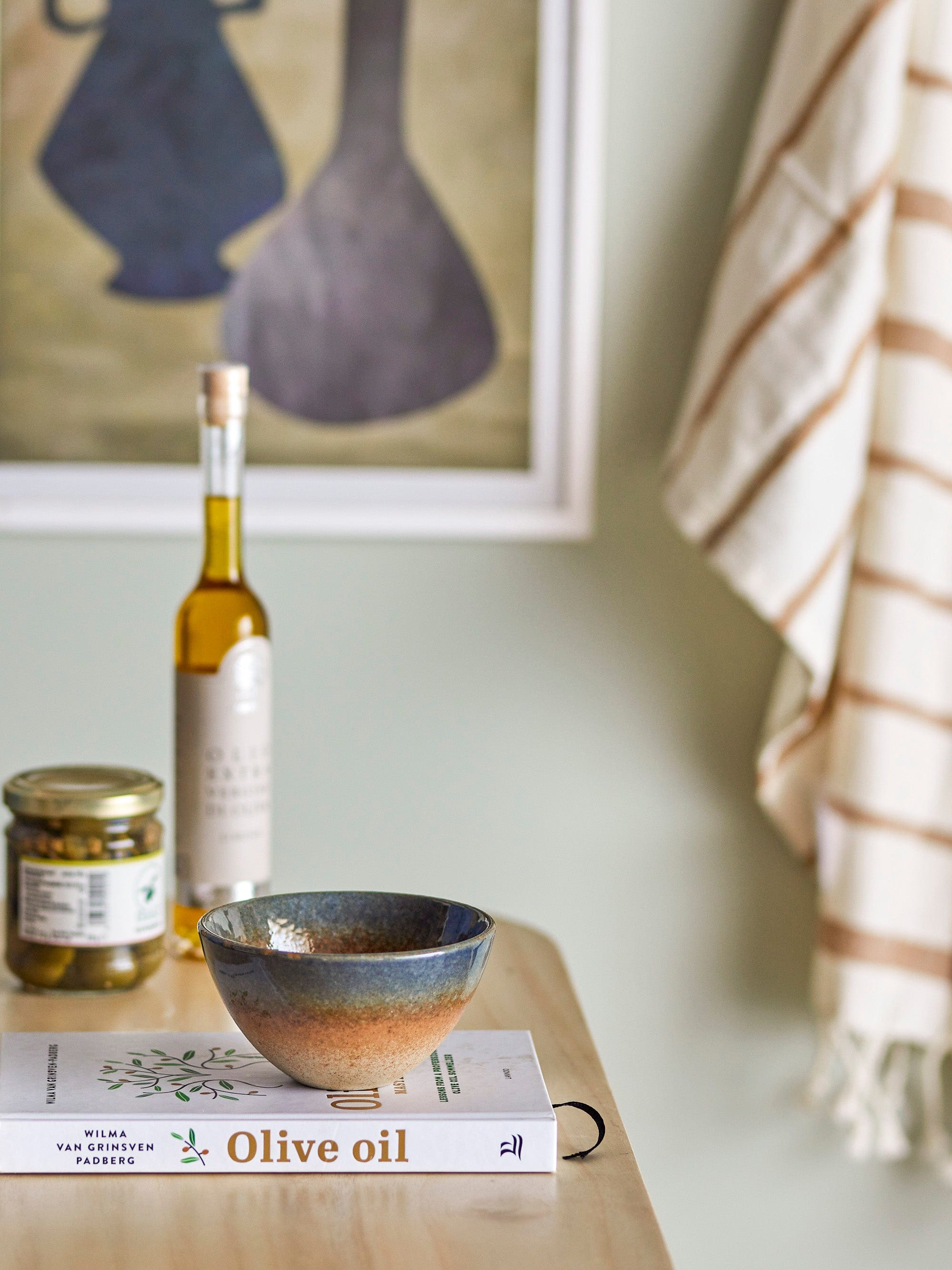 Bloomingville Bol din portelan, Aura Albastru, 220 ml