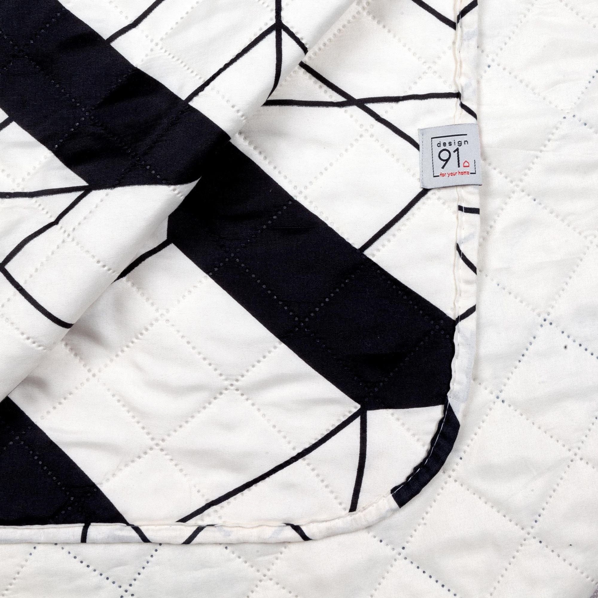 Cuvertura de pat, Geo Bej / Negru (2)