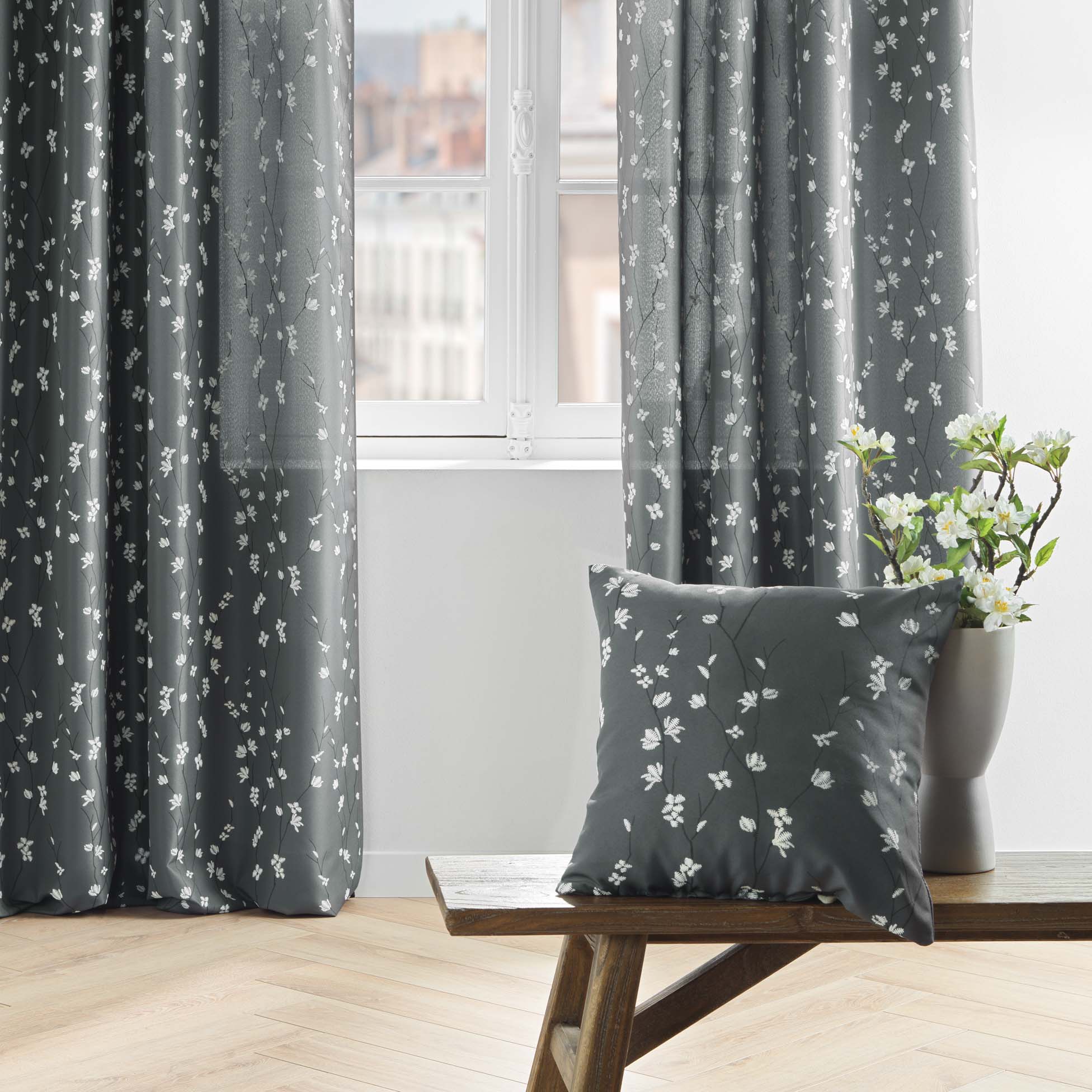 U10 Draperie Sakura Antracit, 140 x 260 cm