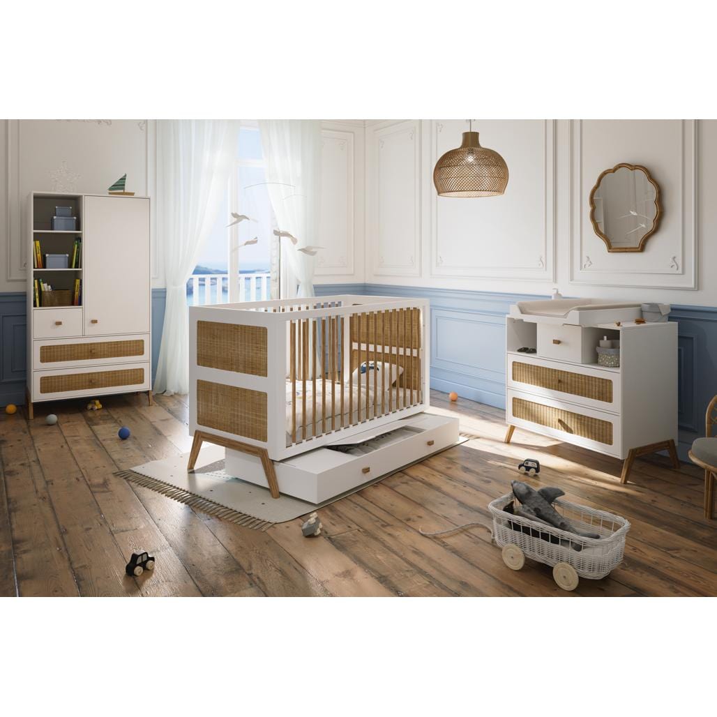 Theo Bebe Dulap din MDF, lemn si ratan, cu 1 usa si 3 sertare, pentru bebe, Marelia Alb / Bej, l92,4xA52xH175 cm