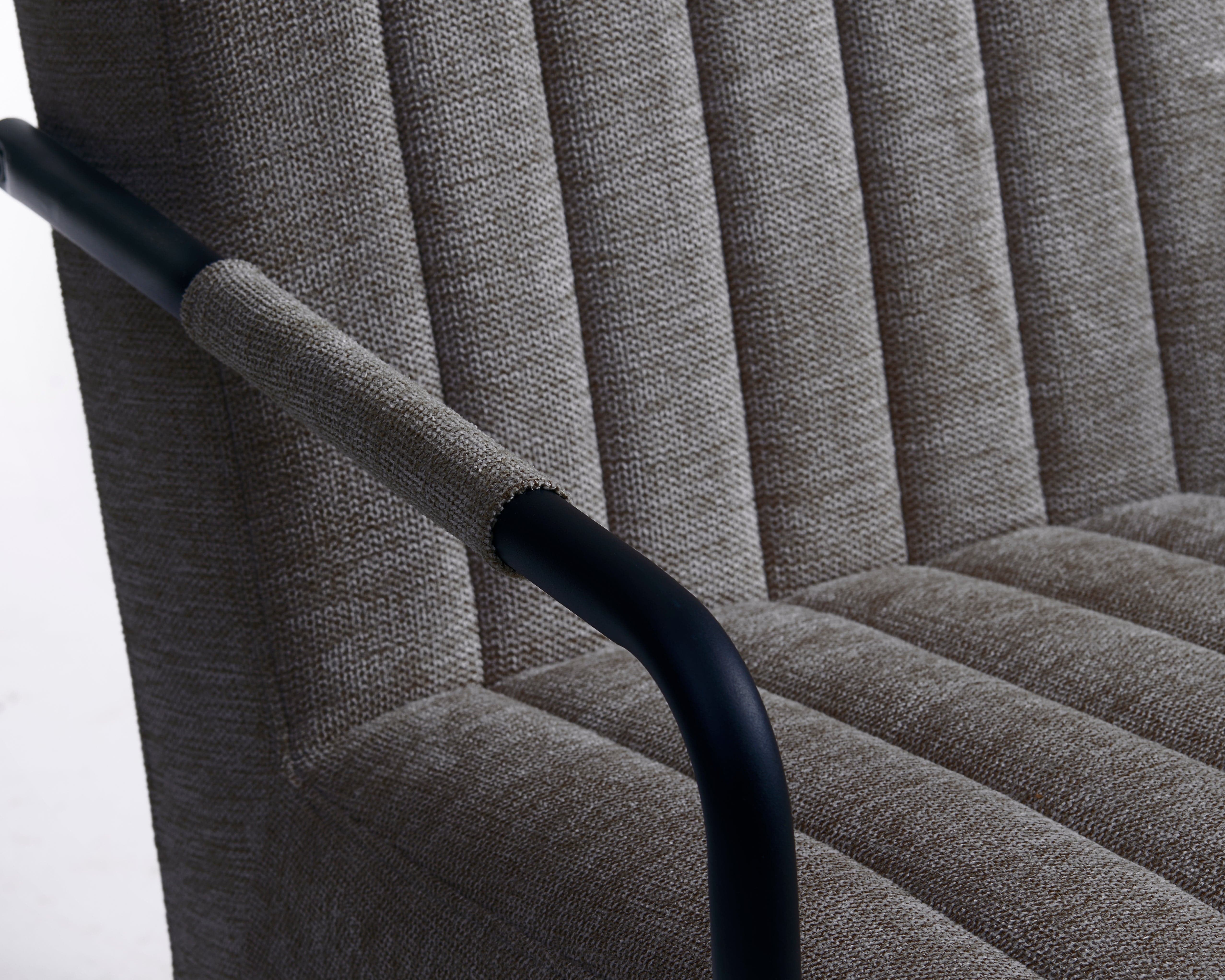 Unique Furniture A/S Fotoliu Fix tapitat cu stofa, Trout Gri Inchis / Negru, l77xA65xH84,5 cm