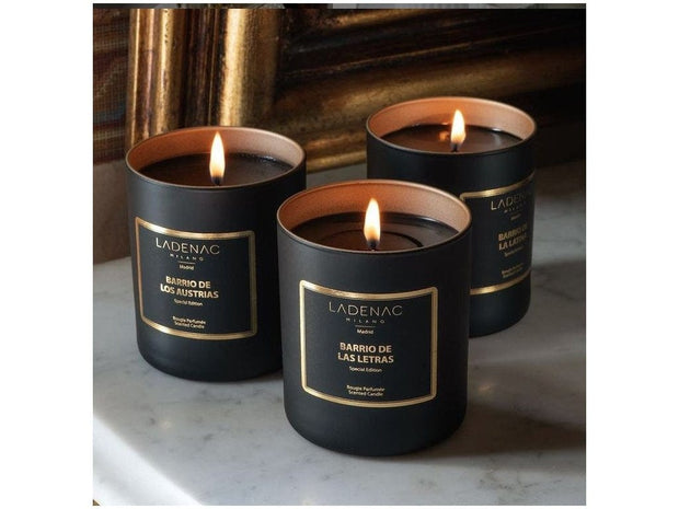 Lumanare Parfumata, Barrio de la Latina, Negru/Auriu, din Ceara Naturala in Pahar de Sticla si Cutie Cadou, Rotunda 200g (1)