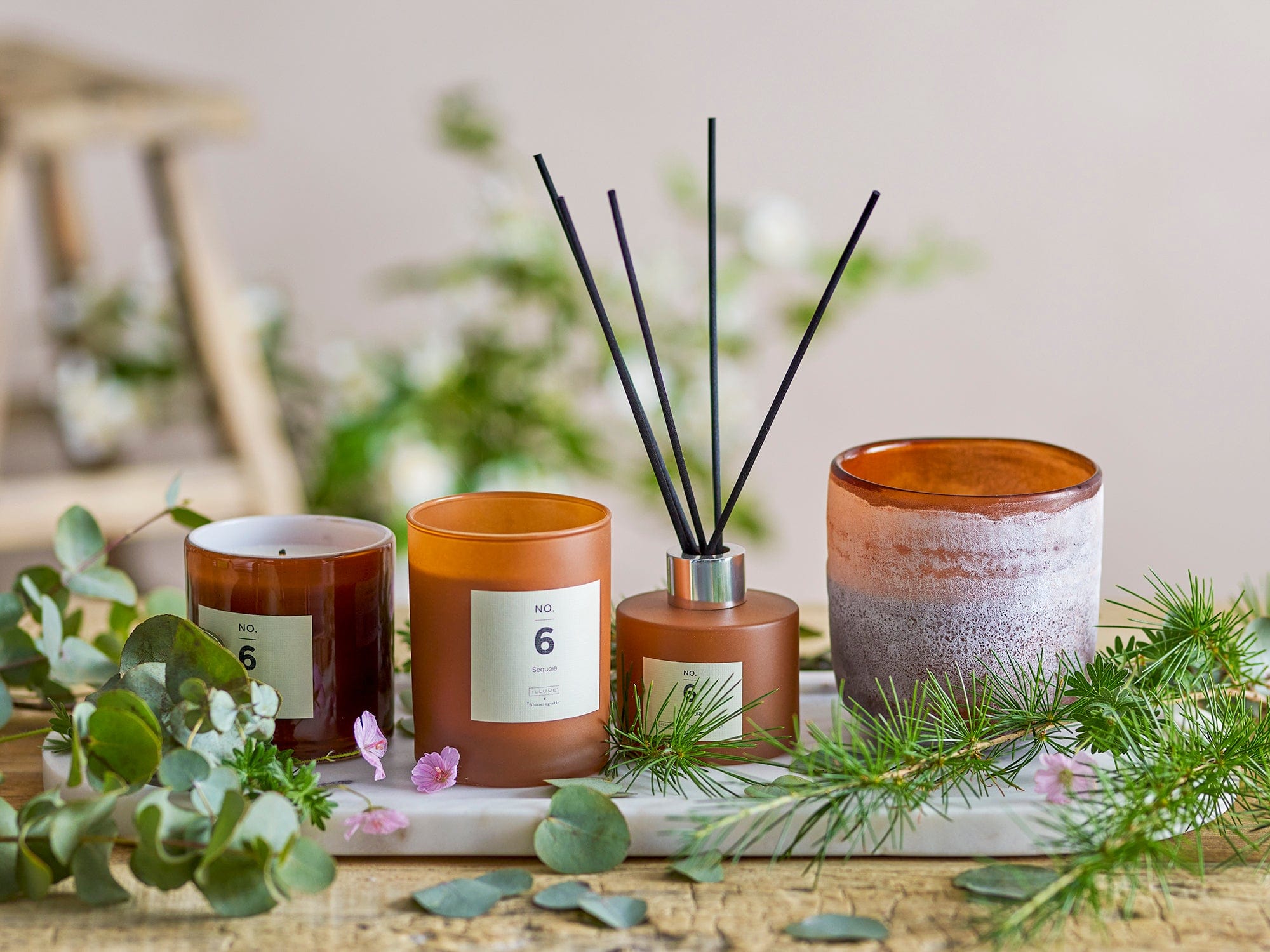 Lumanare parfumata NO. 6 - Sequoia Maro, din Ceara Naturala in suport, timp de ardere 60H, Ø10xH10.5 cm (7)