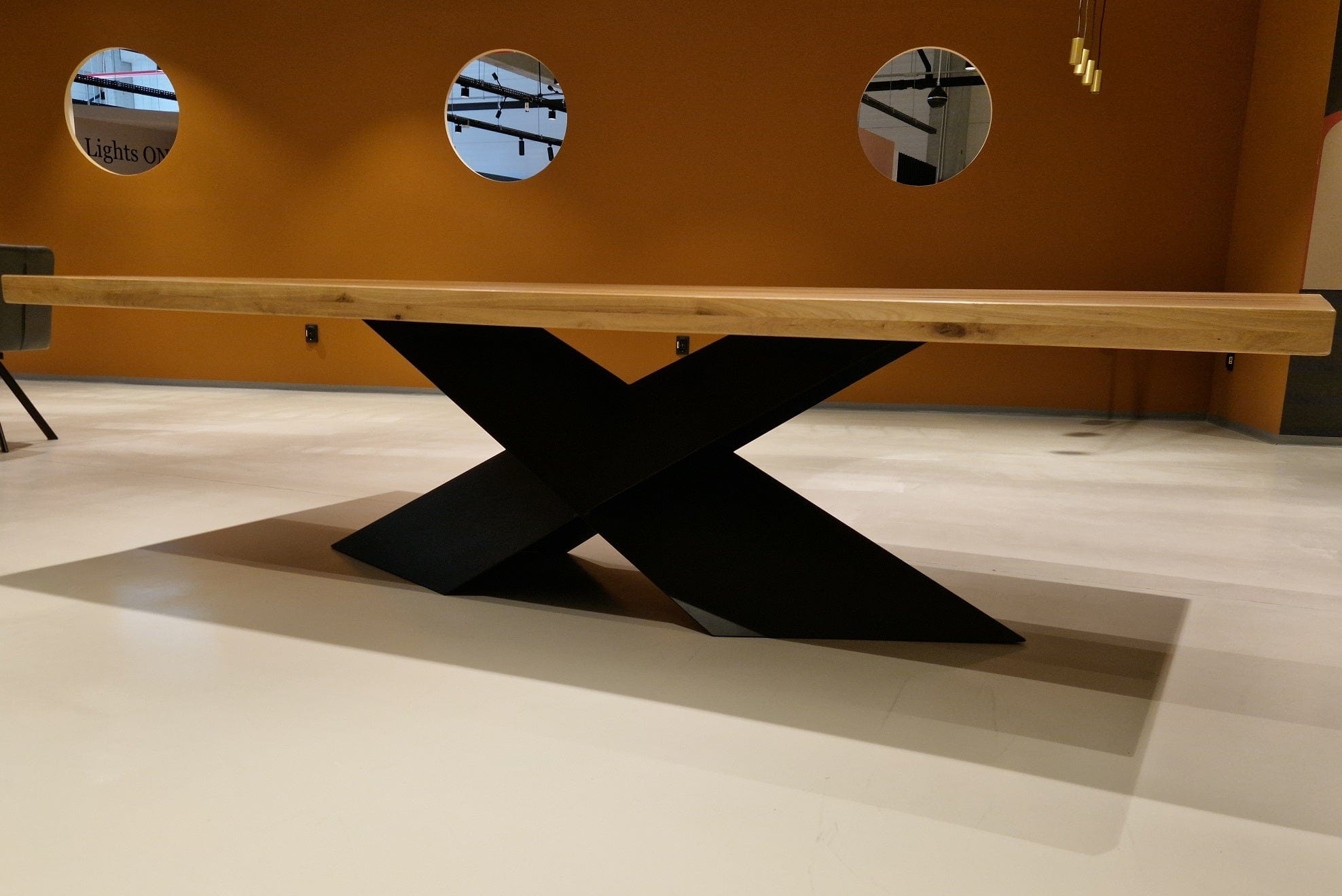 Mobex Masa din lemn de stejar salbatic, cu picioare metalice, Harrod Nobil Regular Stejar Bassano