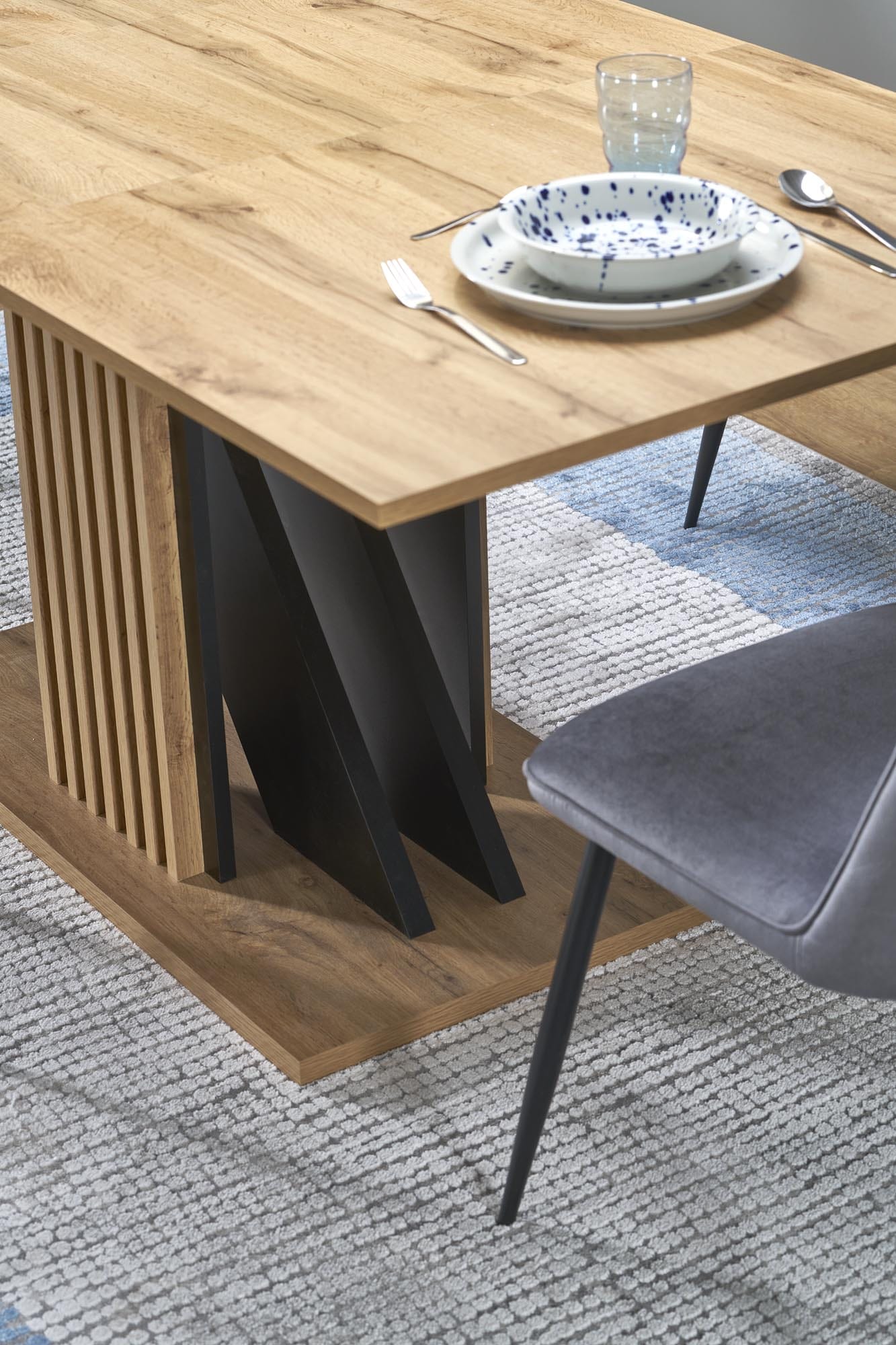 Masa extensibila din pal, Fabiano Stejar / Negru, L130-175xl85xH76 cm (1)