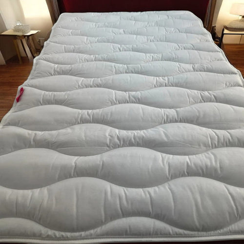 Cadar 200 x 140 cm Pilota Iarna, umplutura vata 350 g/mp, tesatura bumbac, Waves Alb