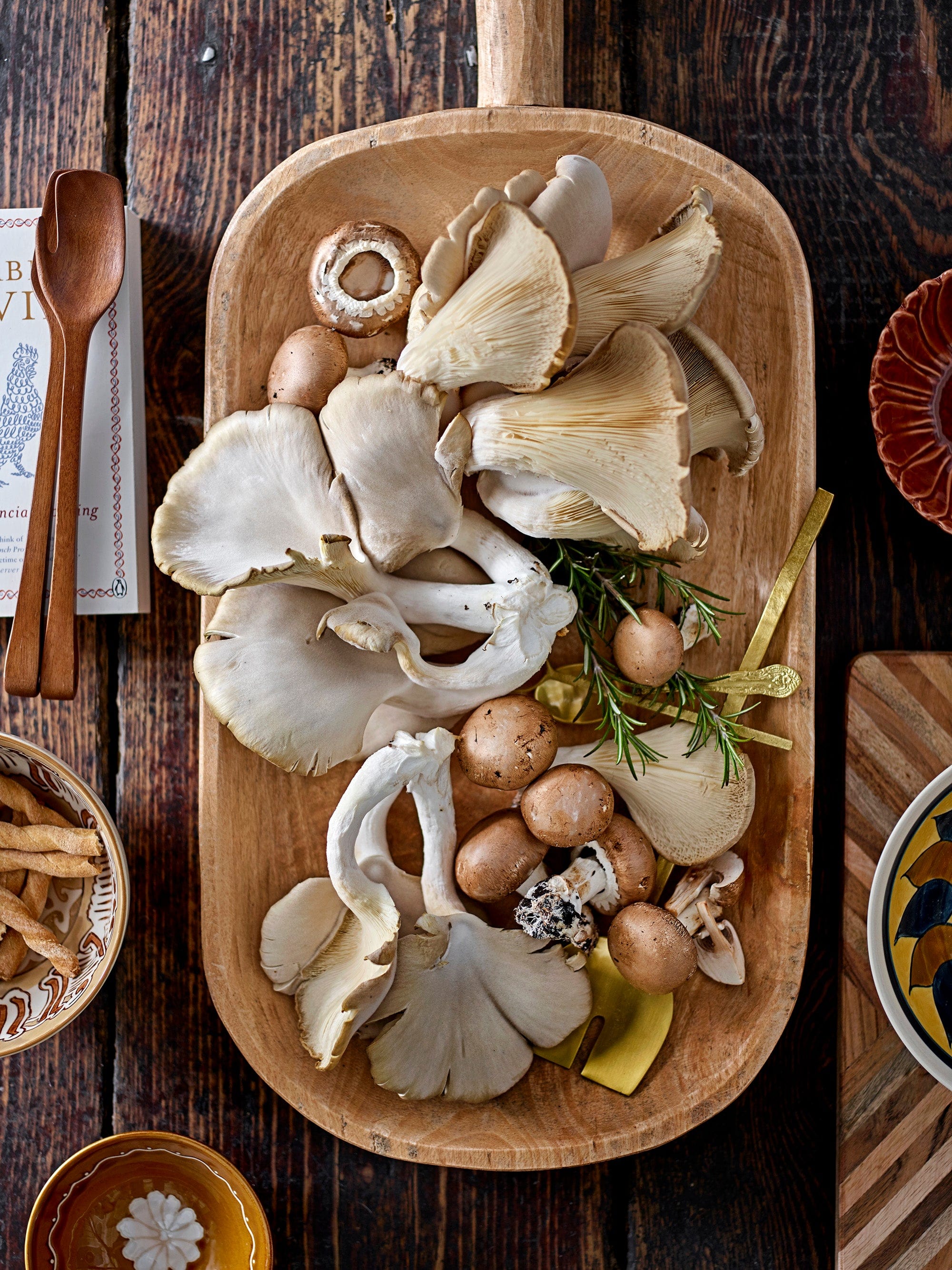 Bloomingville Platou servire din lemn de mango, Taki Natural, L54,5xl29,5xH5 cm