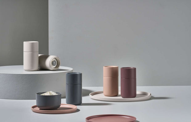 BFSummer Rasnita din lemn Peili Ø5xH11,5 cm, 330332 Mov, Zone Denmark