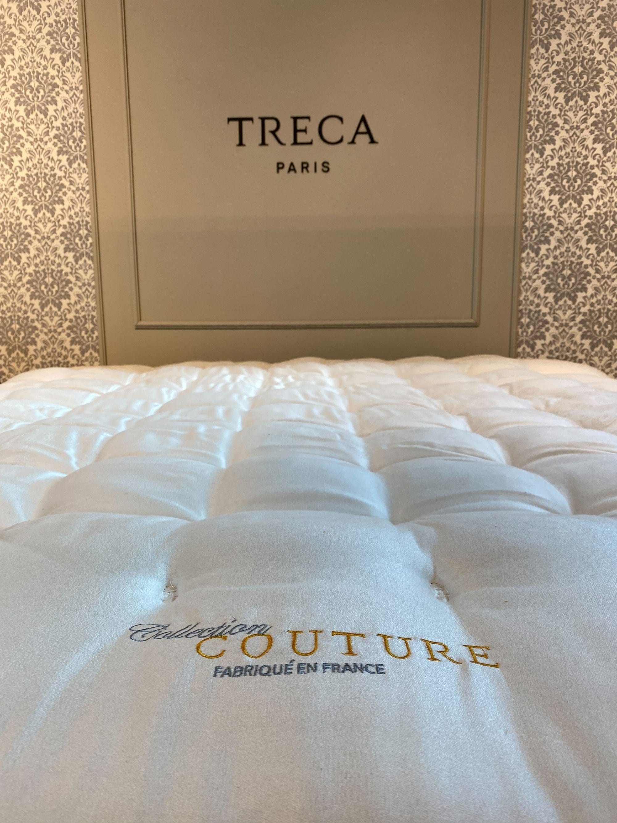 TRECA Saltea Couture Louange, 33 cm Grosime cu Rama de Pat si Topper H 10 cm inclus, 200 x 180 cm, Tréca Paris