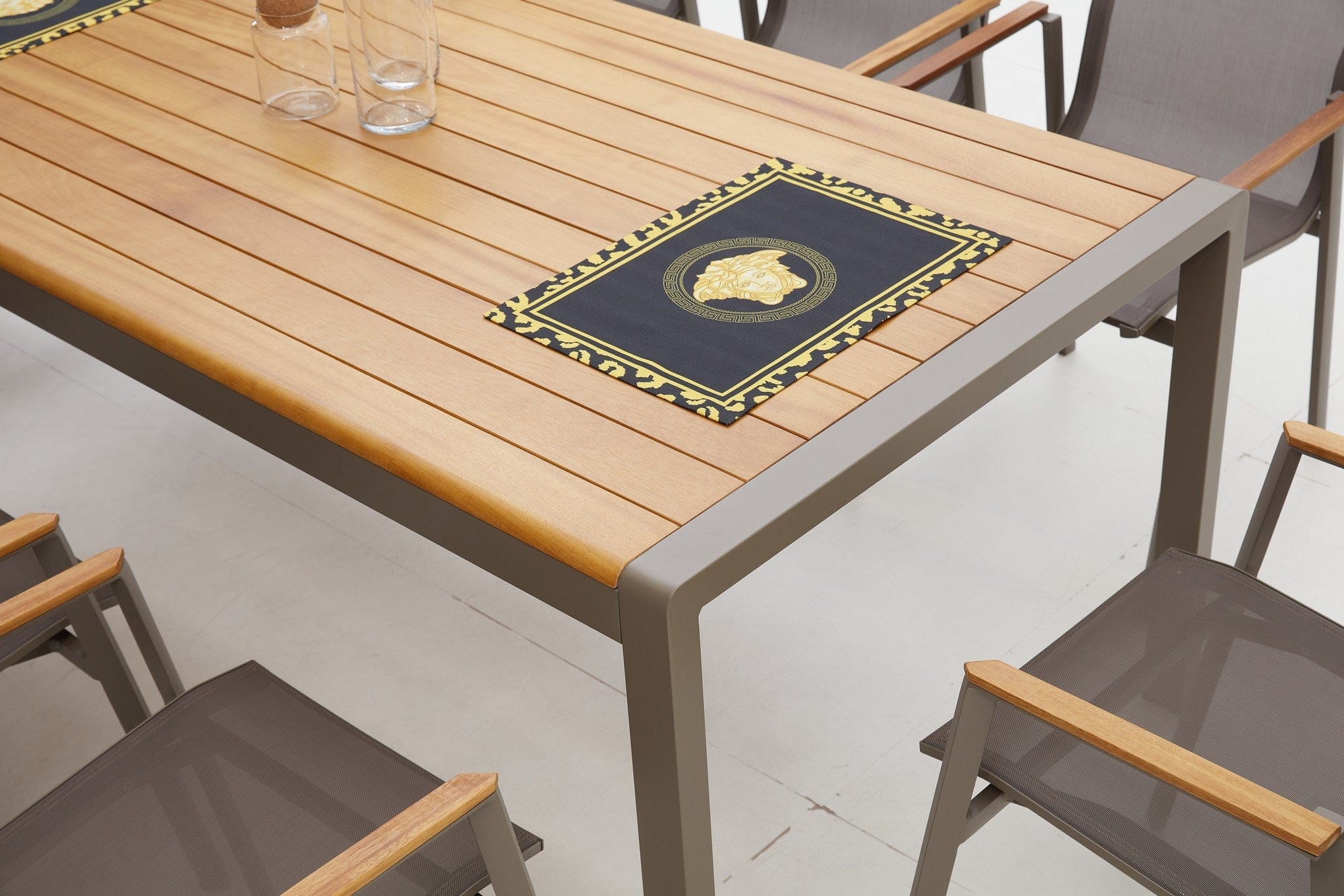 Set masa de gradina / terasa din lemn si aluminiu + 6 scaune de gradina, Lara Cappuccino / Natural, L160xl90xH75 cm (5)