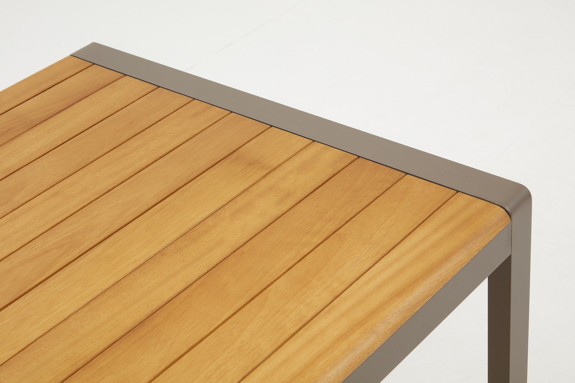 Set masa de gradina / terasa din lemn si aluminiu + 6 scaune de gradina, Lara Cappuccino / Natural, L160xl90xH75 cm (9)