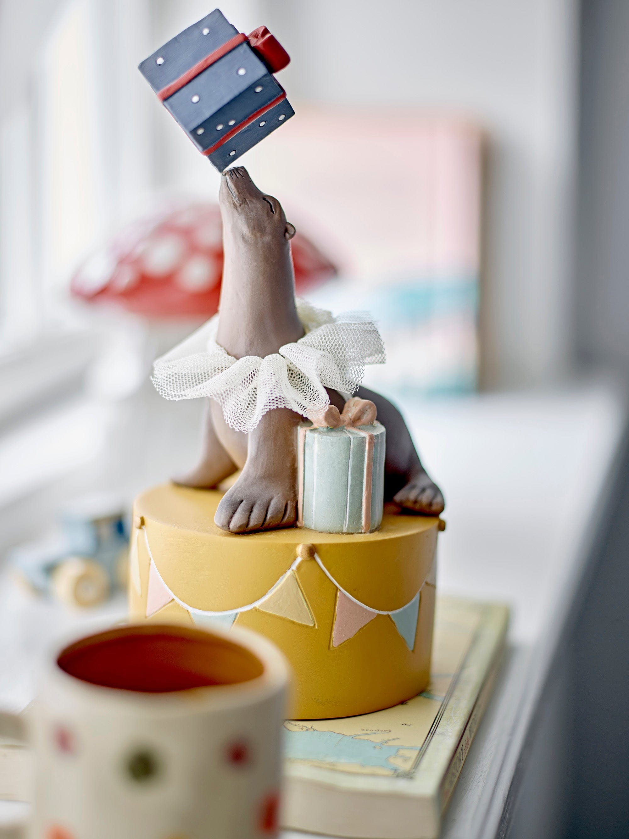 Suport lumanare din polirasina, Flor Galben, Ø10xH19 cm (3)