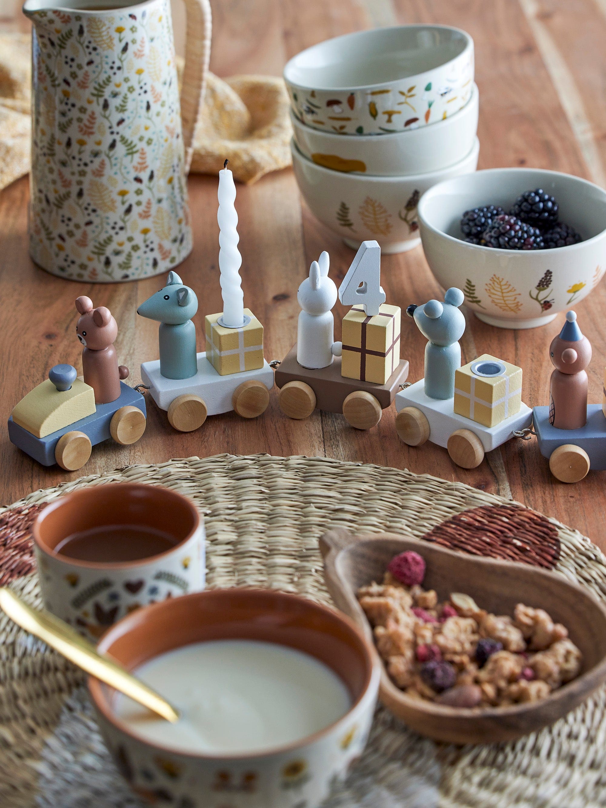 Suport lumanari pentru aniversare din MDF, Junaid Maro, L38xl5xH11 cm (7)