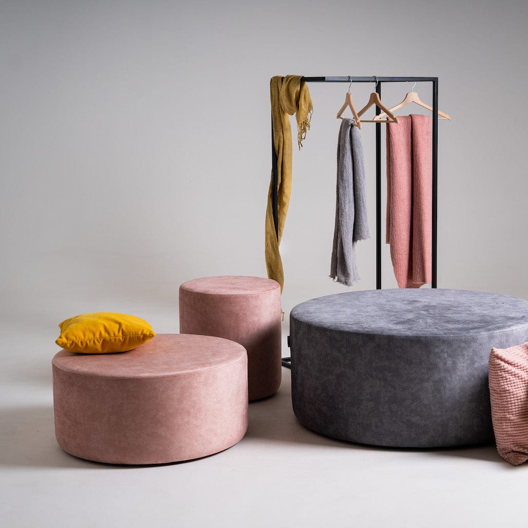 Taburet tapitat cu stofa, Sari Roz, Ø70xH35 cm (2)