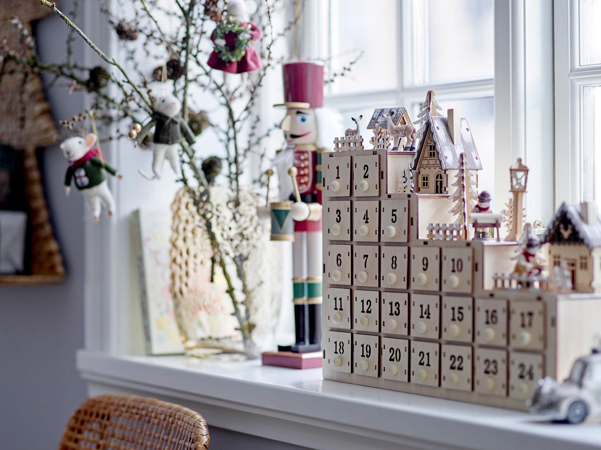 Vaza decorativa din sticla, Emalia Maro, Ø15xH22,5 cm (3)