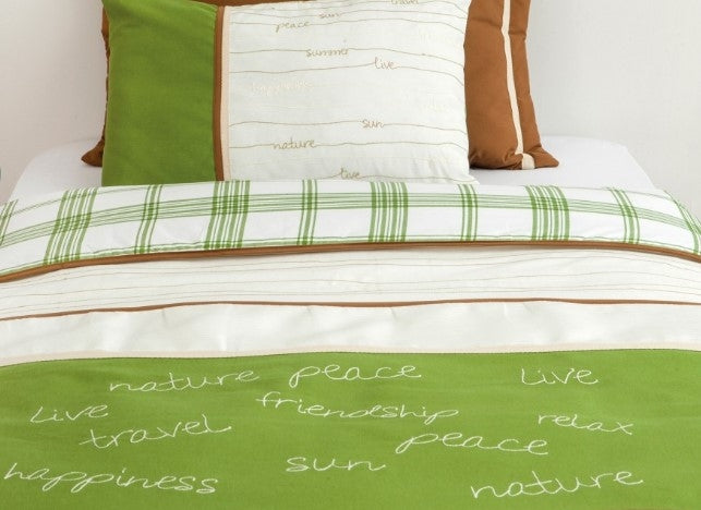 Set cuvertura pat copii si 1 perna decorativa Freedom White / Green (1)
