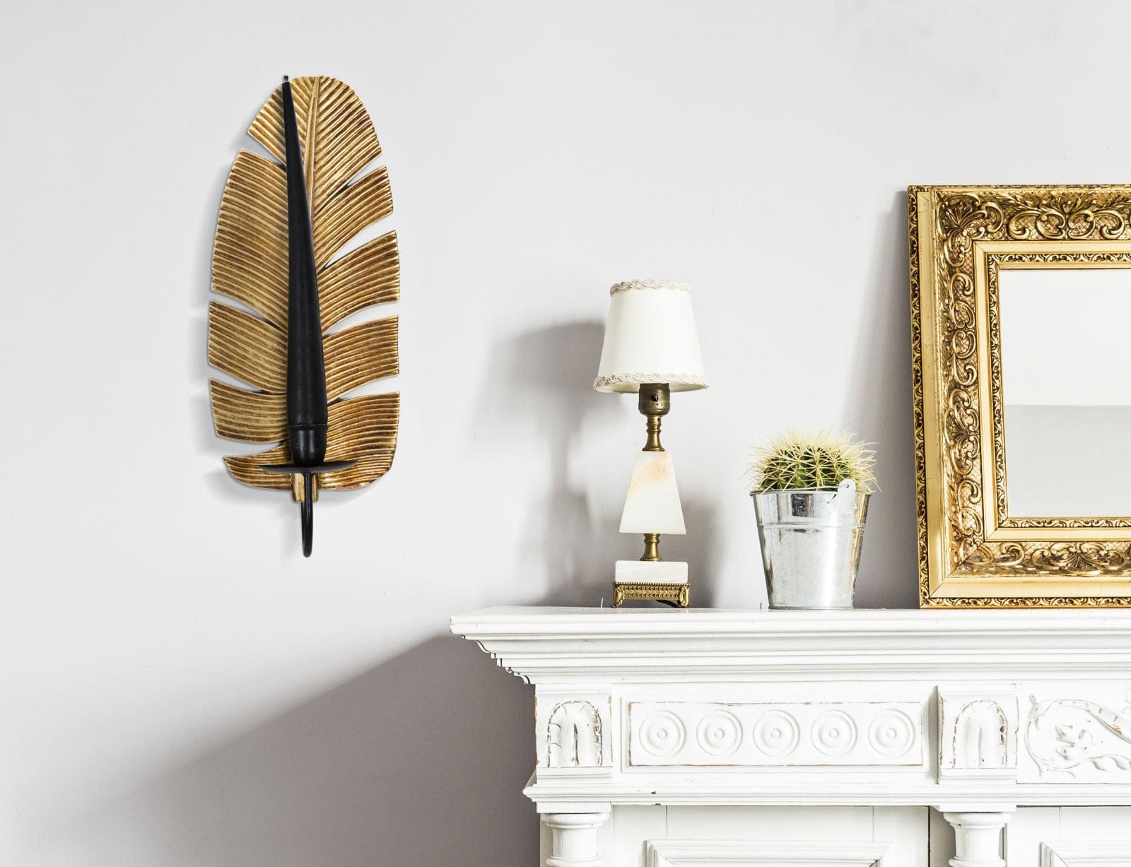 Decoratiune metalica de perete, cu suport lumanare, Glam Leaf Auriu / Negru, l12,8xA8,9xH31,2 cm (1)