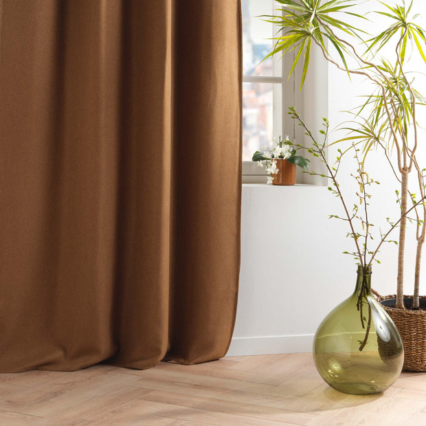 U10 Draperie Blackout Blake Camel, 135 x 240 cm