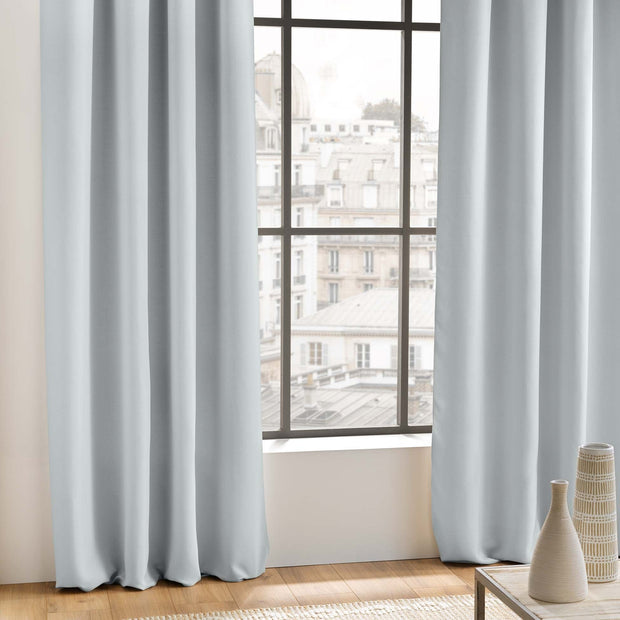 U10 Draperie Blackout Occult Gri Deschis, 135 x 240 cm