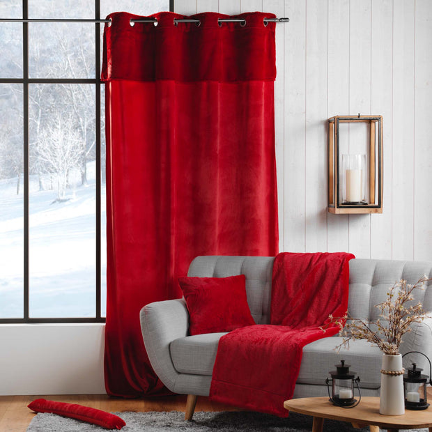 U10 Draperie Caresse Velvet Rosu, 140 x 240 cm