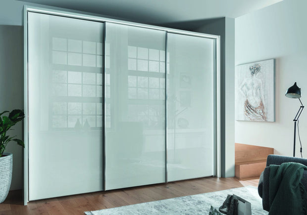 Wiemann Dulap din pal si sticla, cu 3 usi glisante si sistem LED, Monaco III Alb / Gri, l310xA67xH240 cm