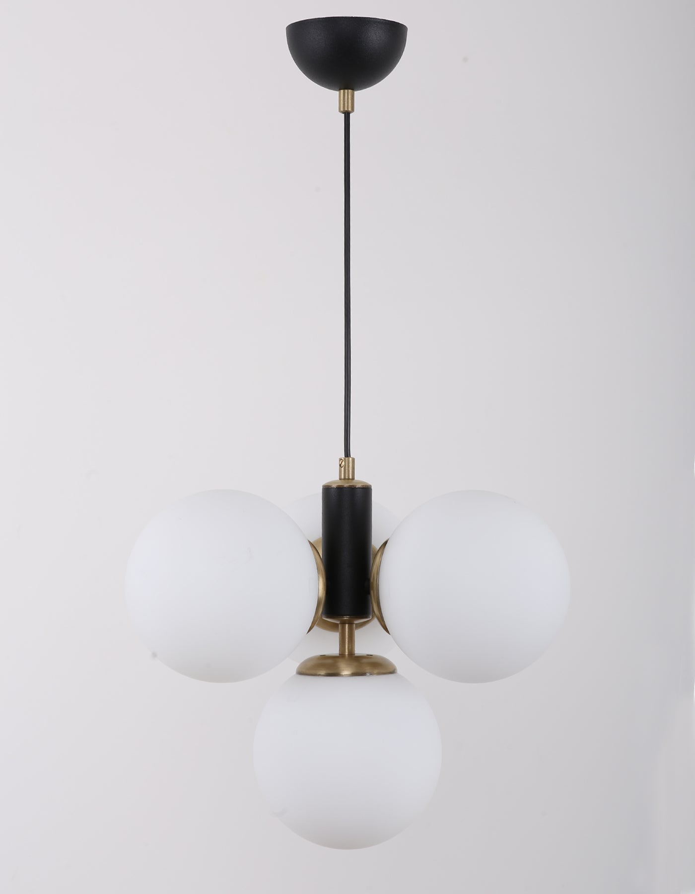 Lustra Hector Alb / Negru (1)