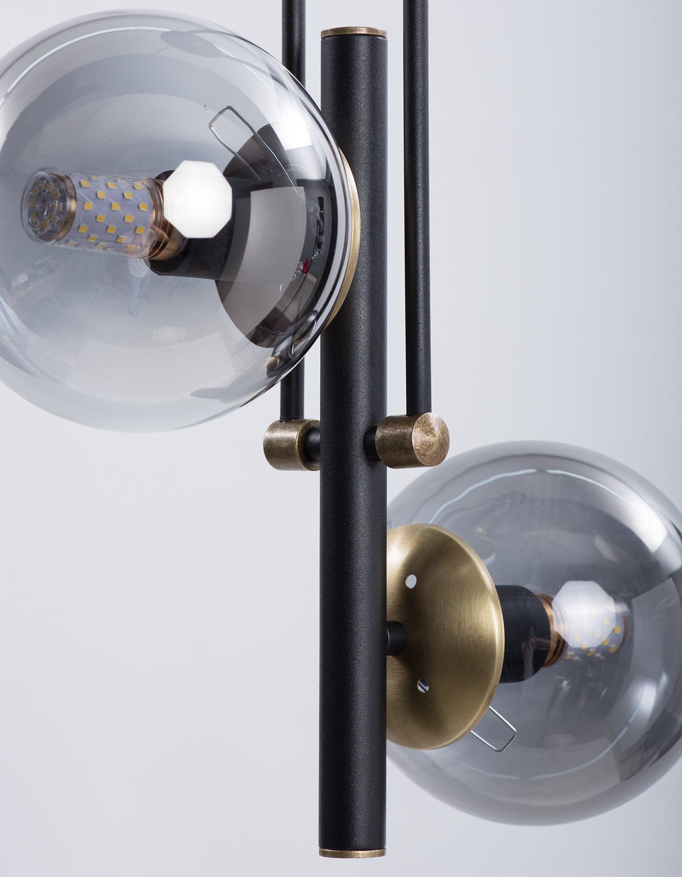 Lustra Libra Negru / Fumuriu (3)
