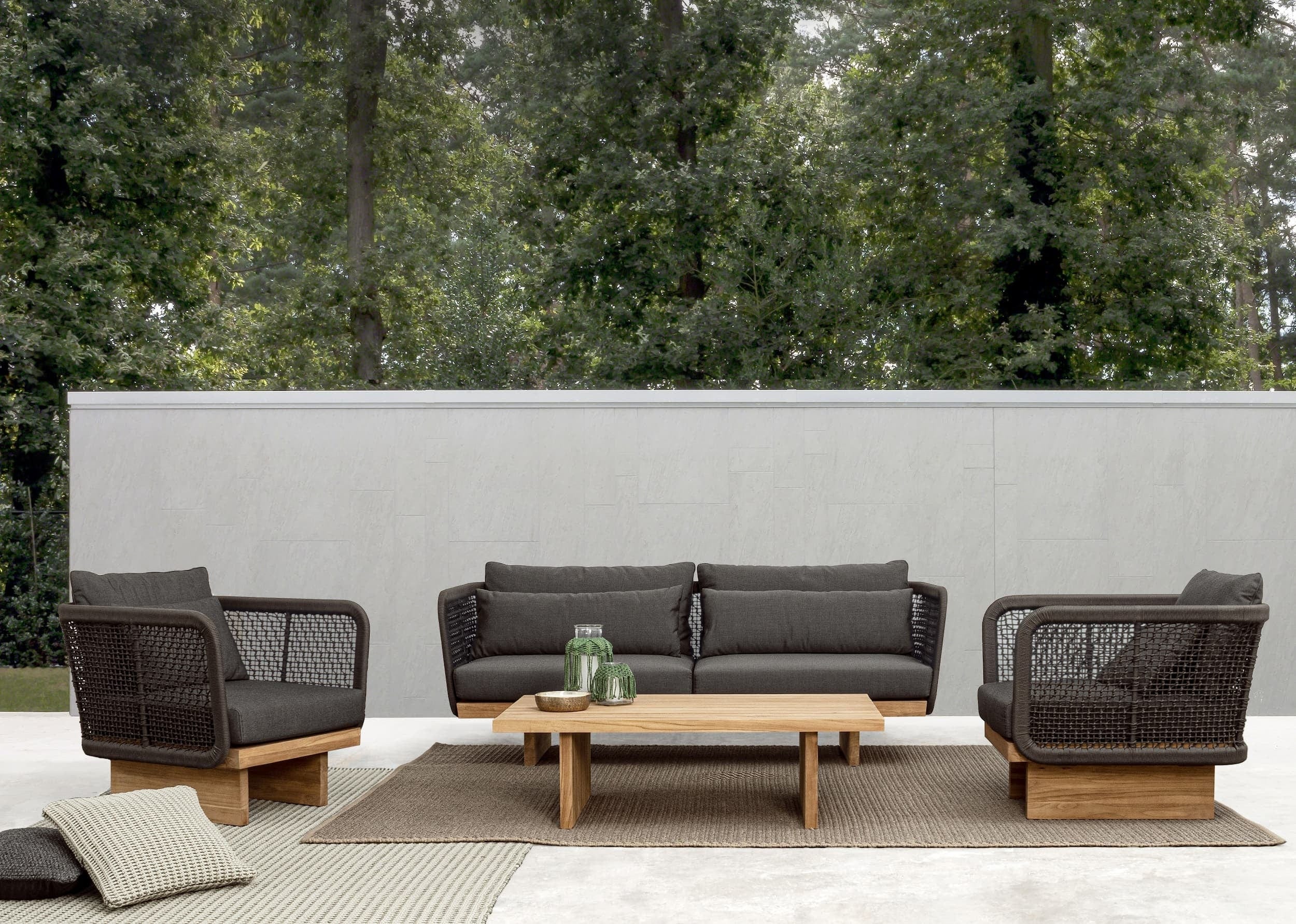 Masa de cafea pentru gradina / terasa, din lemn de tec, Xylia Natural, L120xl70xH35 cm (3)