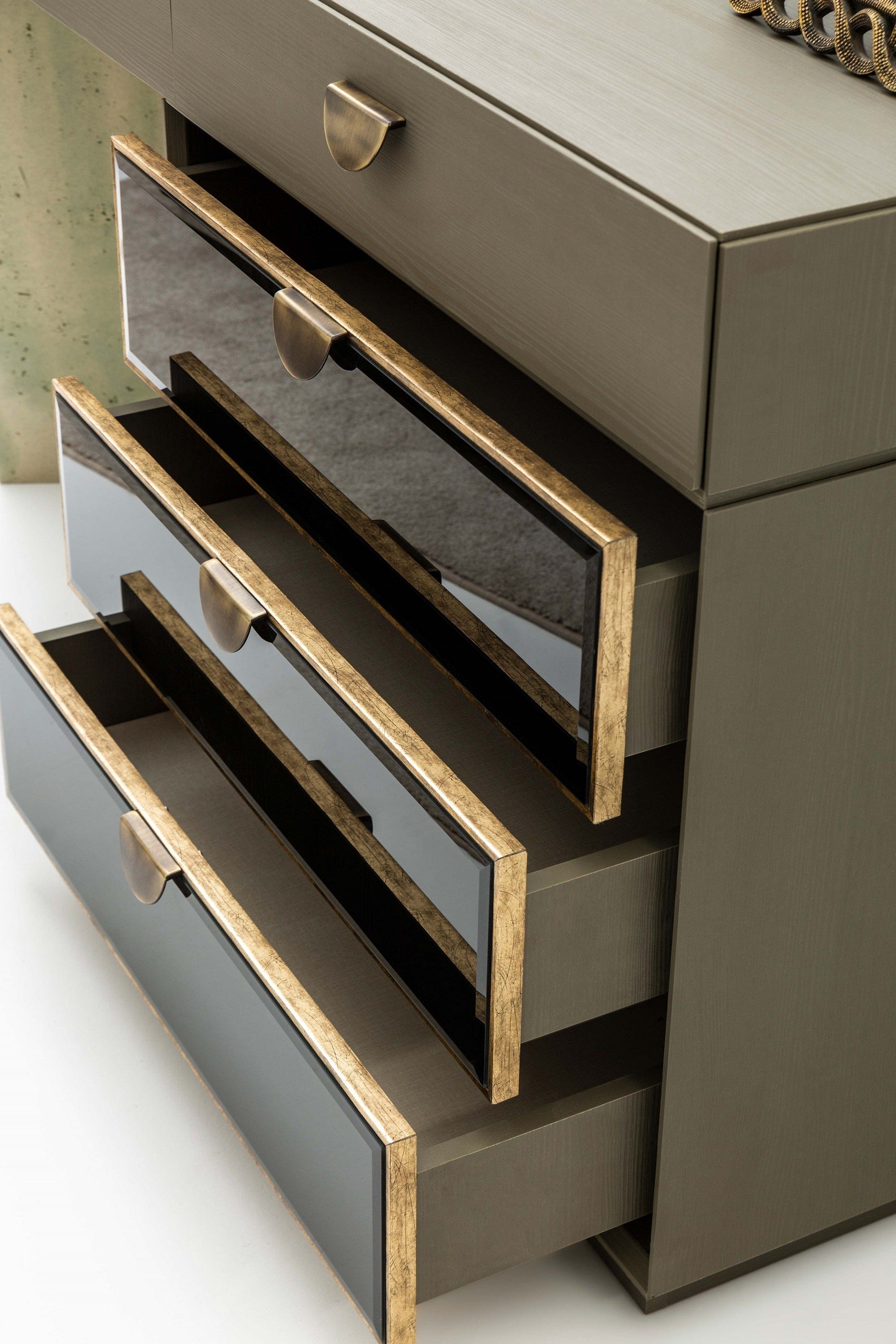 Candess Masa de machiaj din pal si MDF, cu oglinda si 5 sertare, Da Vinci Grej / Negru, l156xA45,5xH84,4 cm