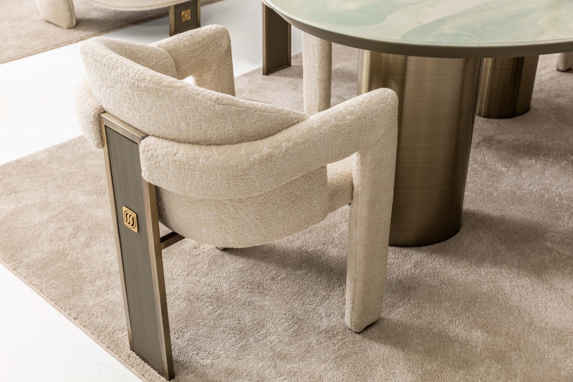 Candess Masa din MDF, acril si metal, Da Vinci Multicolor / Alama, L205xl129xH76,8 cm