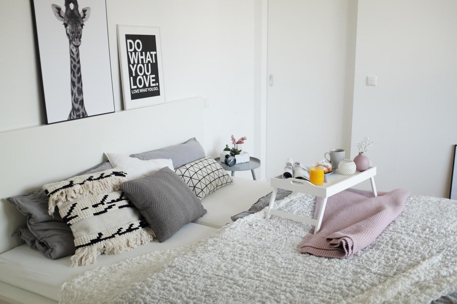 Masuta pliabila servire pat, MDF White, L56,5xl35,5xH27 cm (4)