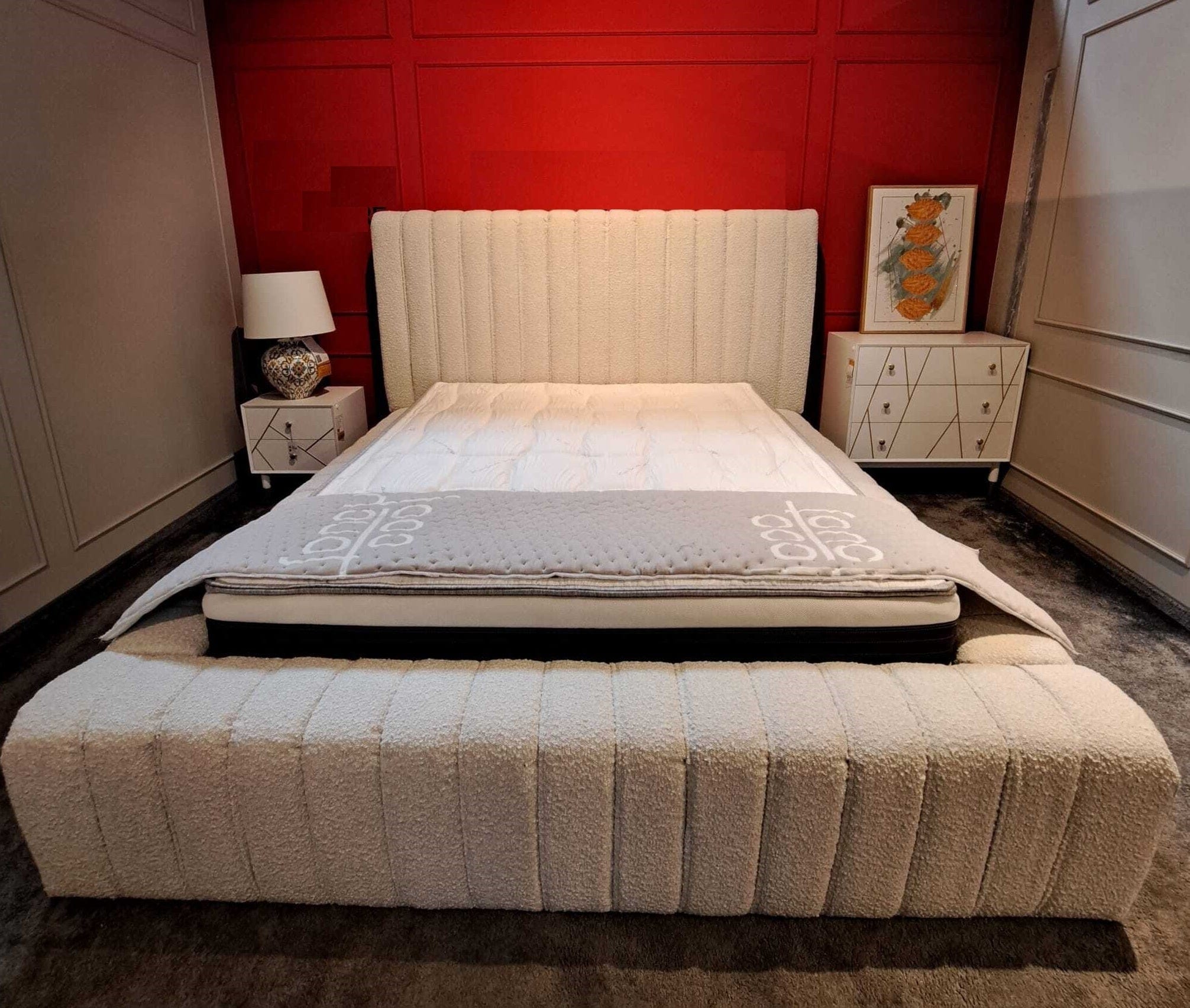 Mazur 200 x 160 cm Pat tapitat cu stofa, Somiera Rabatabila cu spatiu de depozitare, Lugano Bej