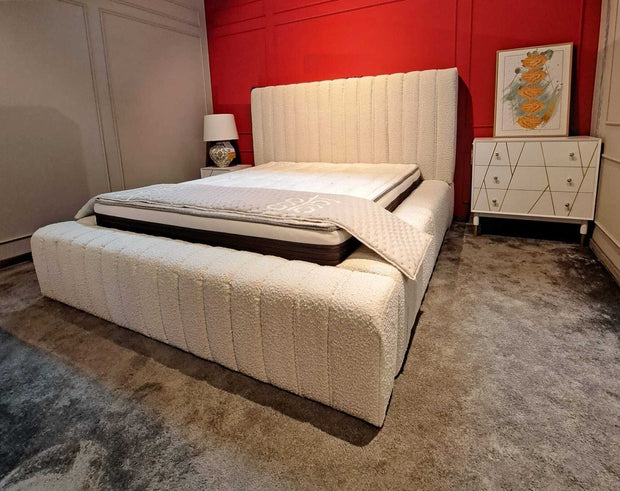 Mazur 200 x 140 cm Pat tapitat cu stofa, Somiera Rabatabila cu spatiu de depozitare, Lugano Bej