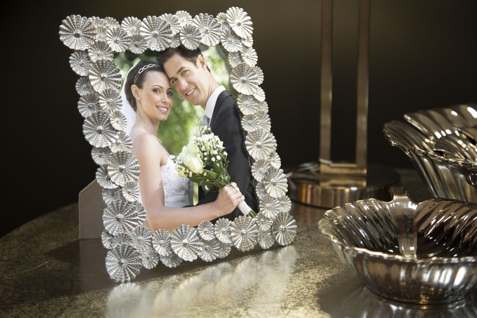 Rama foto decorativa din polirasina Cornice Flowers Argintiu, 23 x 27 cm (4)