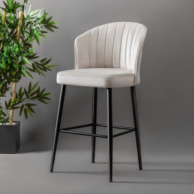 Asir Set 4 scaune de bar tapitate cu stofa si picioare metalice, Rubi Velvet Crem / Negru, l52xA42xH97 cm