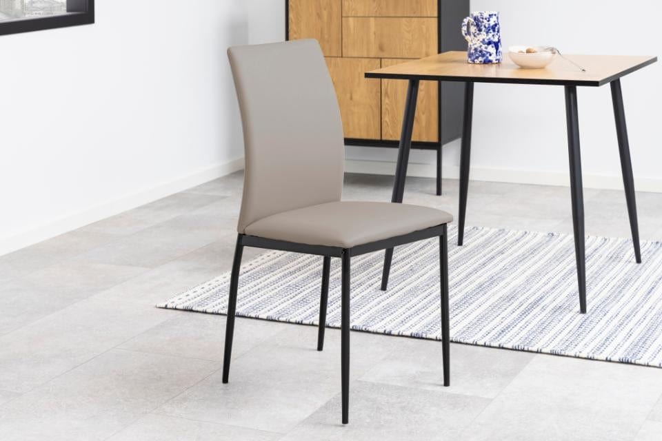 Actona Set 4 scaune tapitate cu piele ecologica si picioare metalice Demina Gri / Negru, l43,5xA53xH92 cm