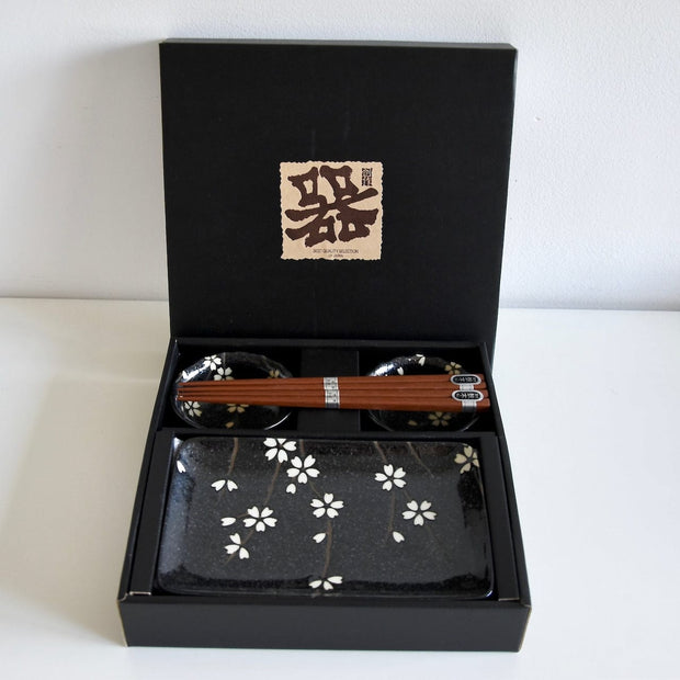 Set japonez pentru servire sushi, din ceramica, Petals Negru, 4 piese (3)