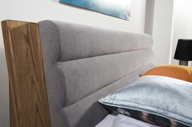 Set Mobila Dormitor din furnir si pal, cu pat 200 x 160 cm, 5 piese Velvet Stejar Rustic / Gri (4)