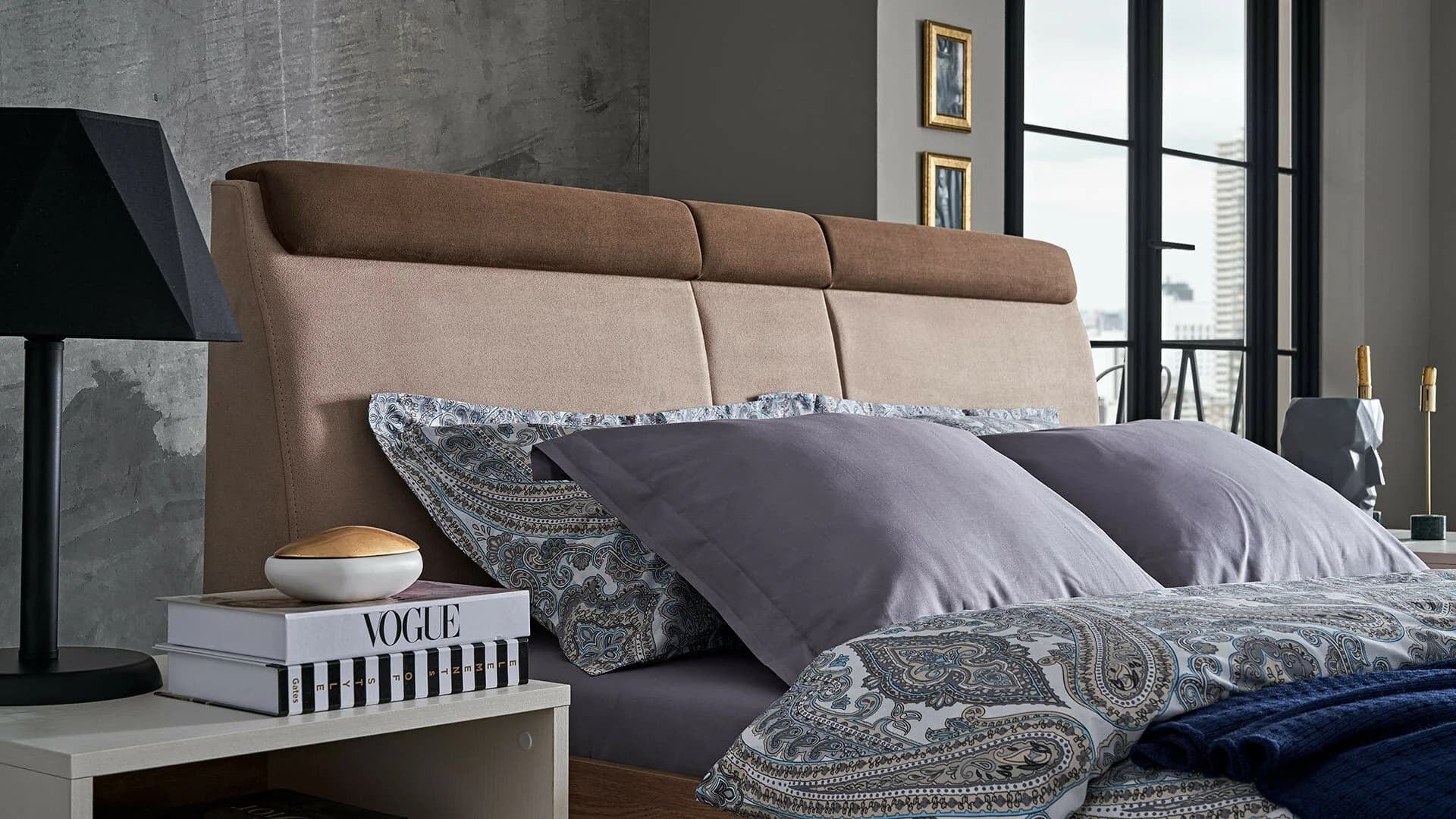 Dogtas Set Mobila Dormitor din pal, cu pat 200 x 180 cm, 6 piese Mayer Alb / Natur