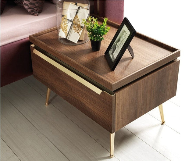 Serhat Set mobila dormitor din pal si metal, cu pat  200 x 160 cm, 6 piese Pietro Nuc / Auriu