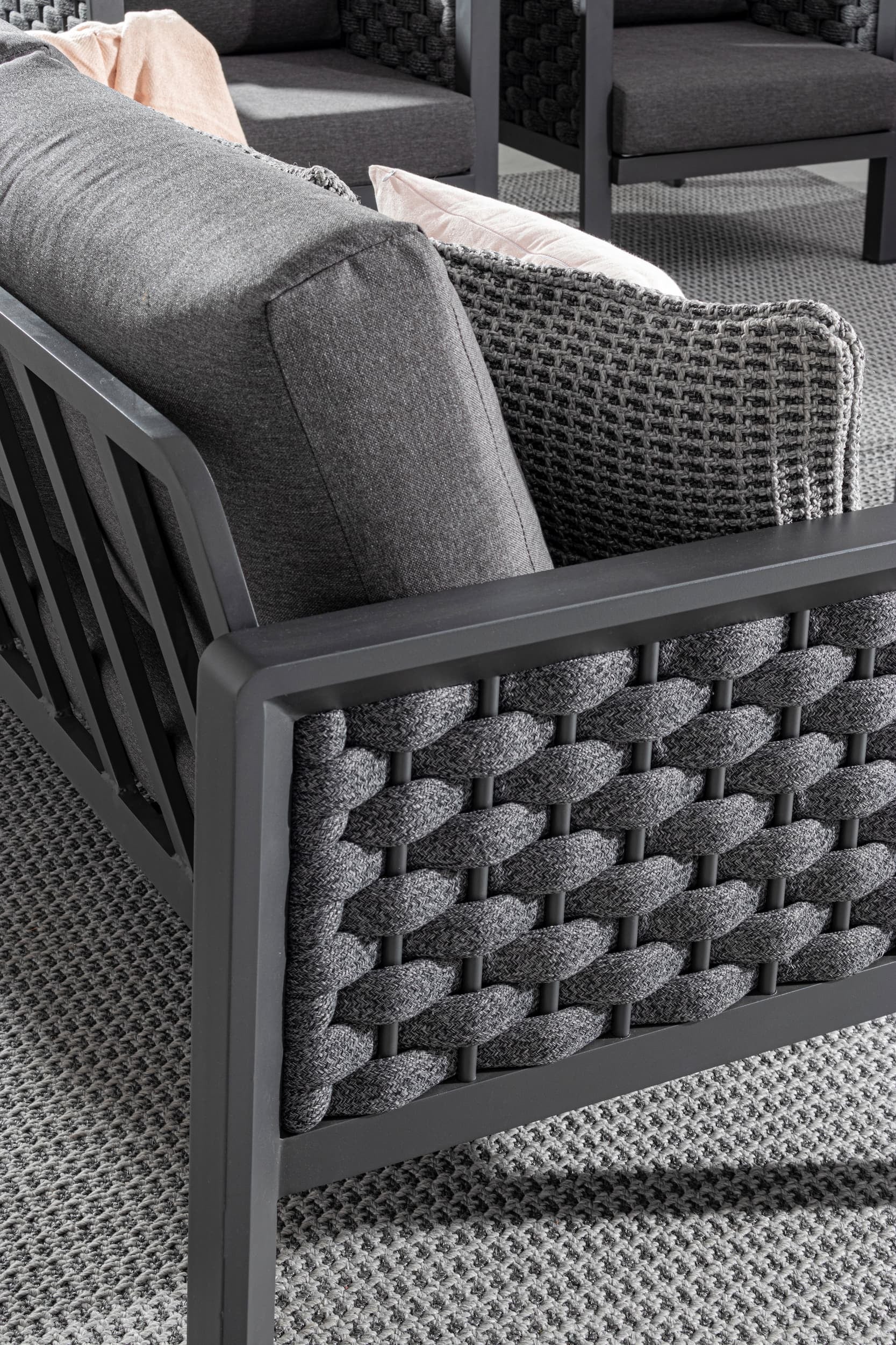 Set mobilier pentru gradina / terasa, Otavio Antracit, 2 fotolii + canapea 3 locuri + masa de cafea (3)