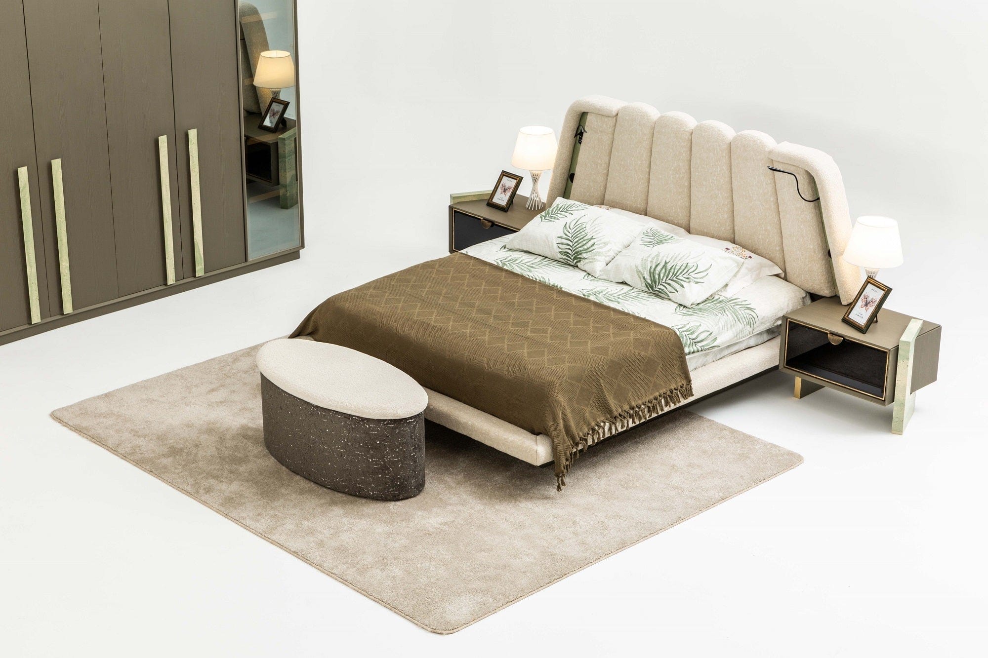 Candess Set Pat si banca tapitate cu stofa, LED inclus, cu pat 200 x 180 cm, Da Vinci Crem / Grej