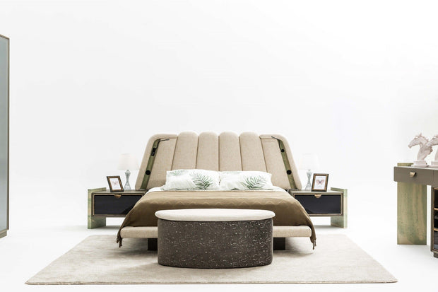 Candess Set Pat si banca tapitate cu stofa, LED inclus, cu pat 200 x 180 cm, Da Vinci Crem / Grej