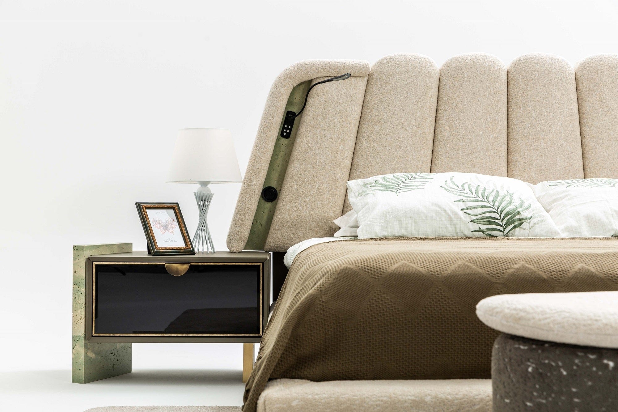 Candess Set Pat si banca tapitate cu stofa, LED inclus, cu pat 200 x 180 cm, Da Vinci Crem / Grej