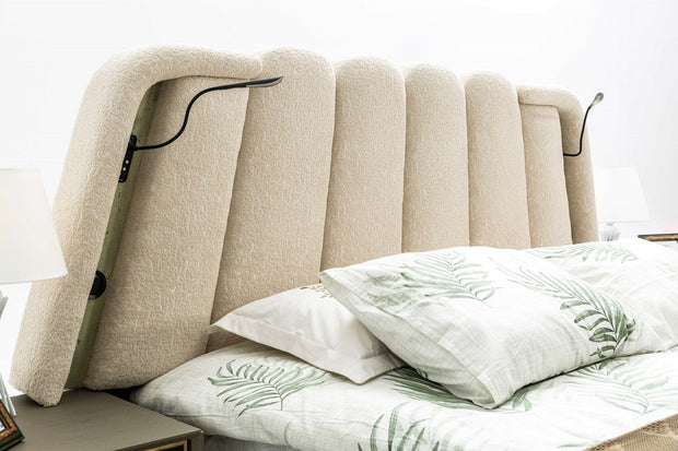 Candess Set Pat si banca tapitate cu stofa, LED inclus, cu pat 200 x 180 cm, Da Vinci Crem / Grej